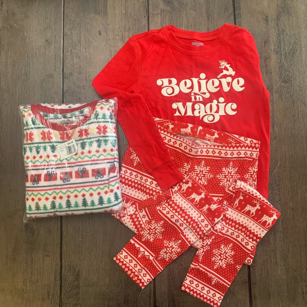 Christmas pajama sets (2) youth 12